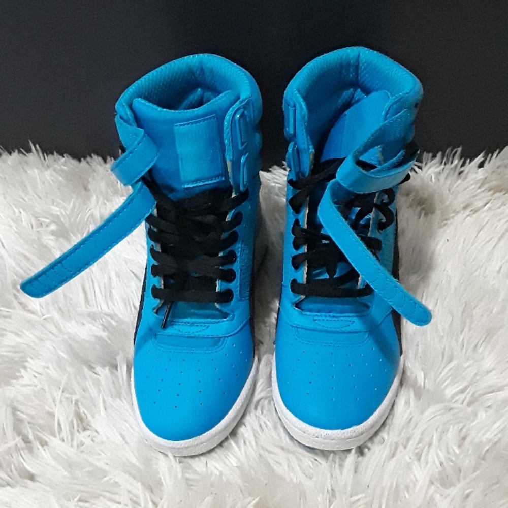 Wedge sneakers